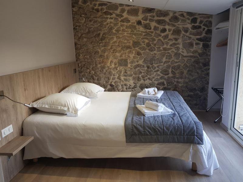 Hotel L'Oustau De La Font Reilhanette Habitación foto